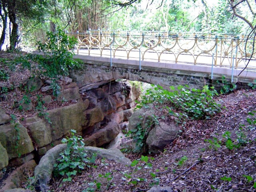 25-03 - Streatham Park Hill Bridge DK