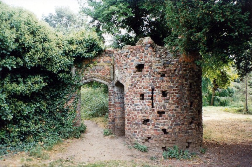 25-05 - Gunnersbury Park Folly