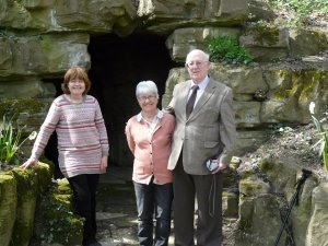 130600-1 - Elmsotone Court - Cave Group