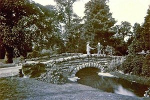 5-10-27-2 - Aldenham AR Lord A on Bridge 2