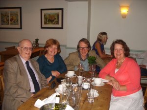 131105 - Dinner at High Glanau - SS852515