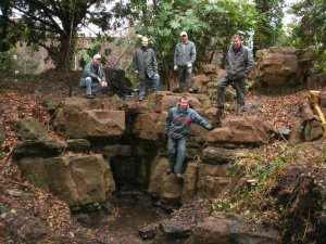 5-1-44-06 - Bromley Gardens - Cascade