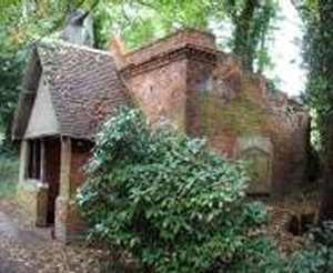 5-1-44-07 - Bromley Gardens - Ice House