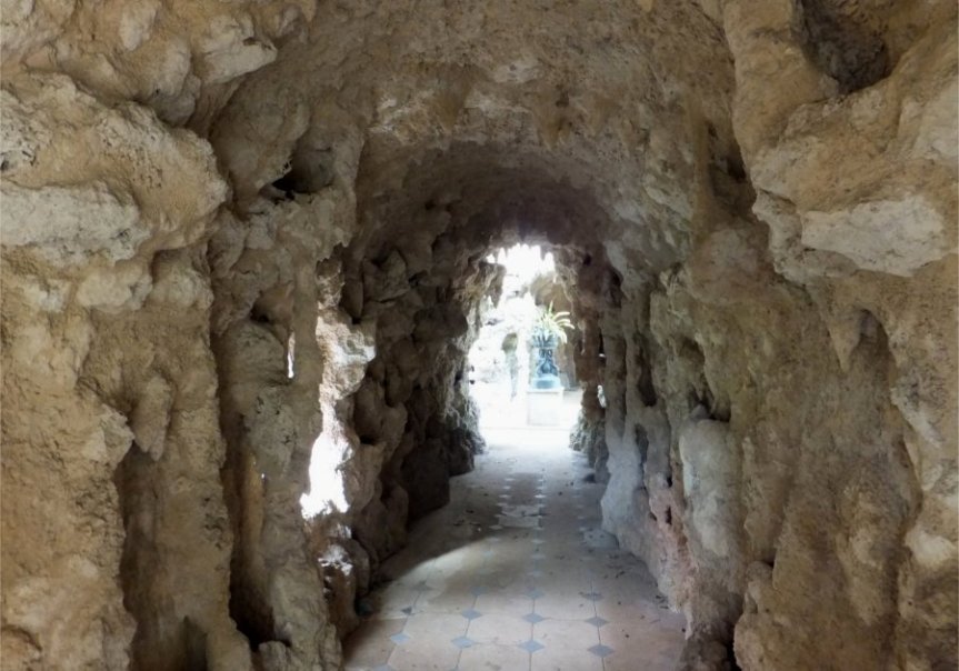 150403 - Swiss Garden Tunnel