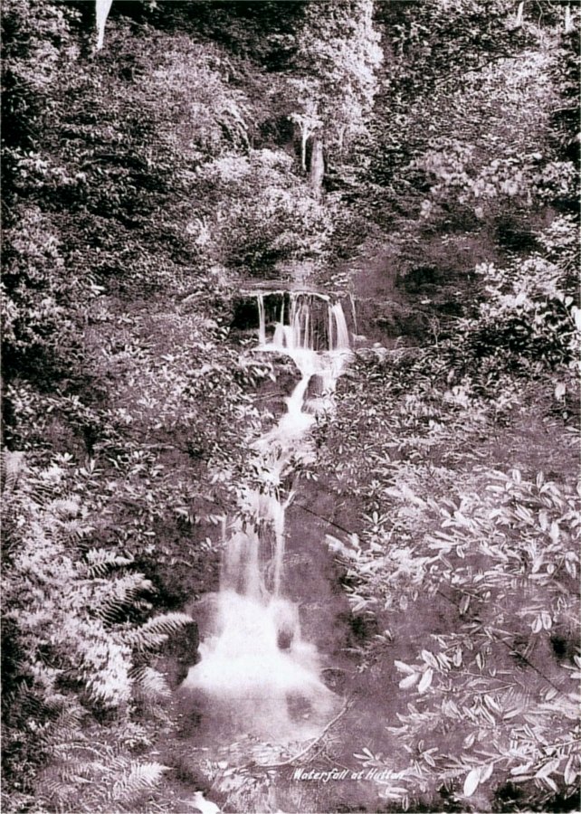 5-10-49-03 - Guisborough GD Waterfall 1900
