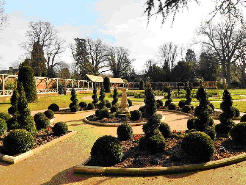 150909 - Worth Park Sundial Garden