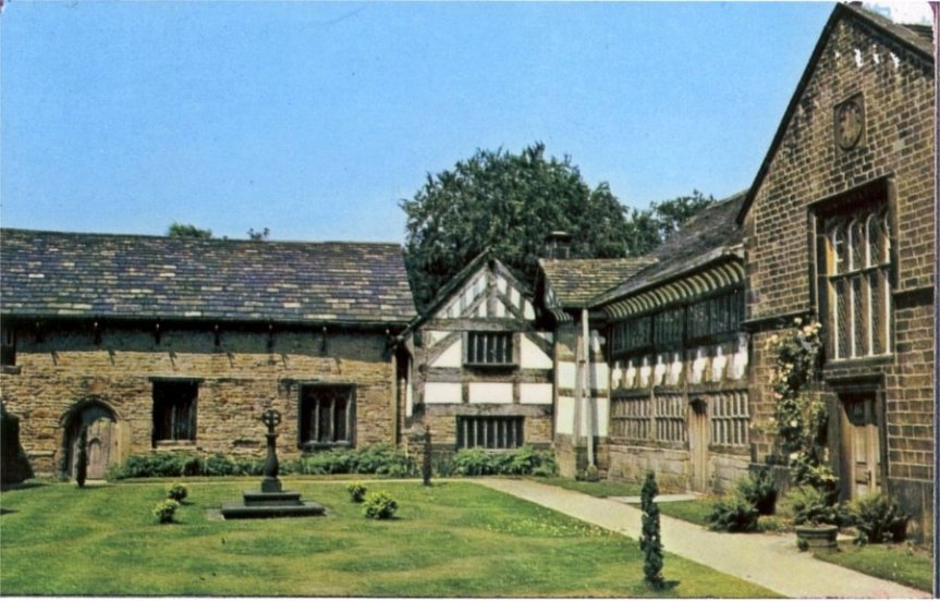 5-10-53-01 - Smithills Hall Courtyard M Koppens