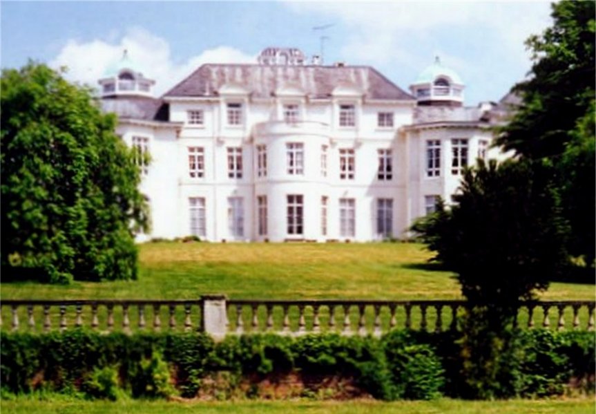 5-10-54-1 - Bushey House