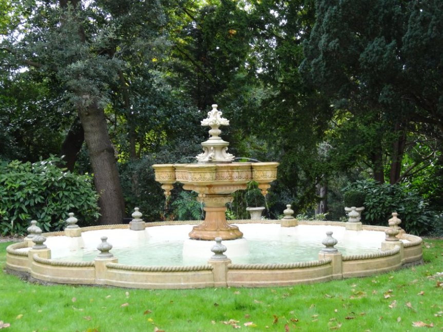 5-1-58-5 - Sydenham Barry - Fountain after restoration