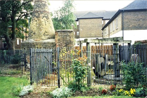 160702 - Wheel and Kiln 2003